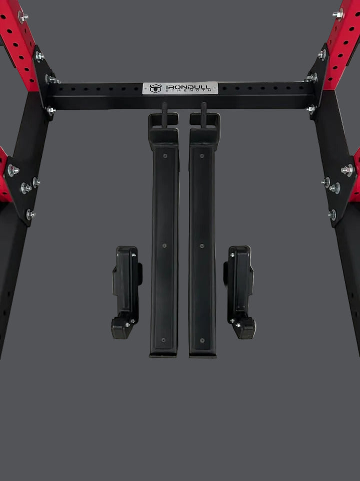 Half Rack Iron Bull avec bras de sécurité, manchons pour plaques Iron Bull et accessoire pour Dips de même marque comme neufs
