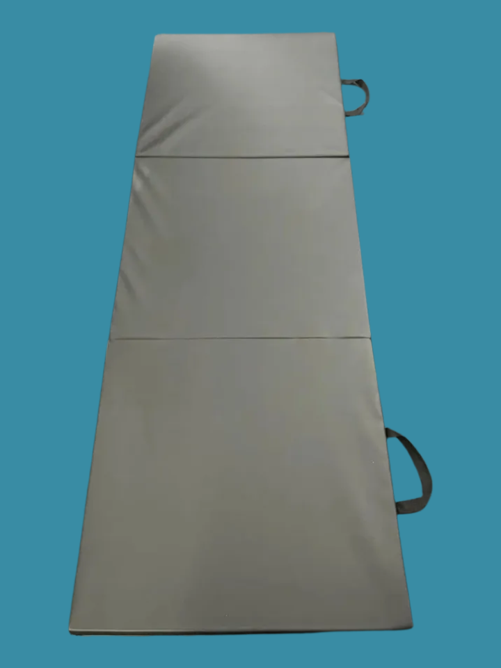 Tapis d'entraînement pliable neuf pour le sol de 2 x 6 pieds neuf en boîte